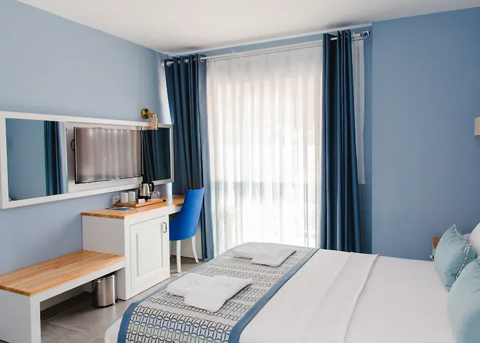 Luvi - Adults Only 酒店 2*