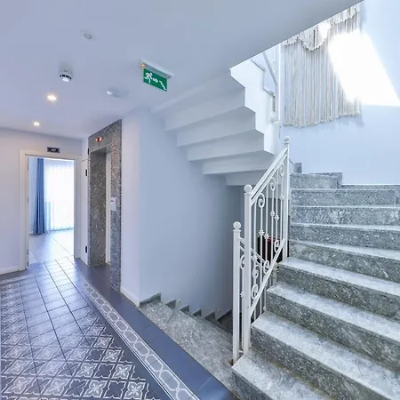 Ξενοδοχείο Luvi - Adults Only 2*